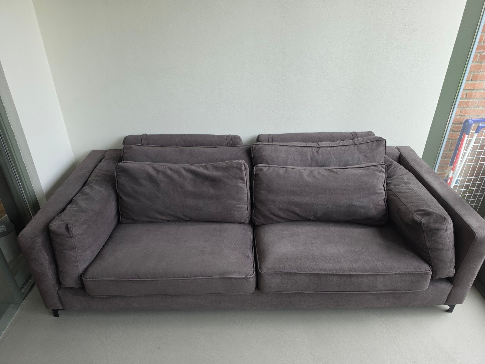 Urban Sofa donkergrijze bank | 250 cm | suède, 100 tot 125 cm, Driepersoons, Ophalen of Verzenden, Zo goed als nieuw