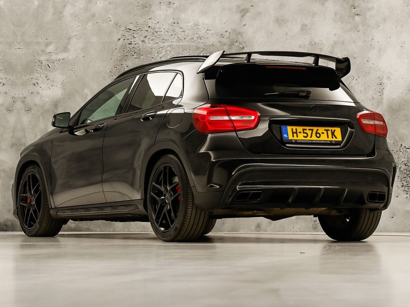 Mercedes-Benz GLA AMG 45 4MATIC Automaat 360Pk (PANORAMAKDAK, Gebruikt, 4 cilinders, 360 pk, Zwart
