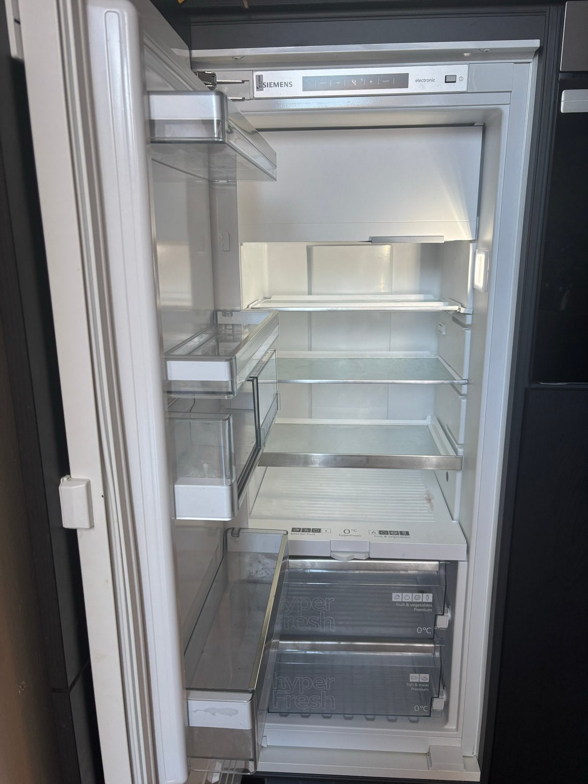 Siemens Inbouwkoelkast 140 cm met vriesvak, Witgoed en Apparatuur, Ophalen, 200 liter of meer, Zo goed als nieuw, 140 tot 160 cm