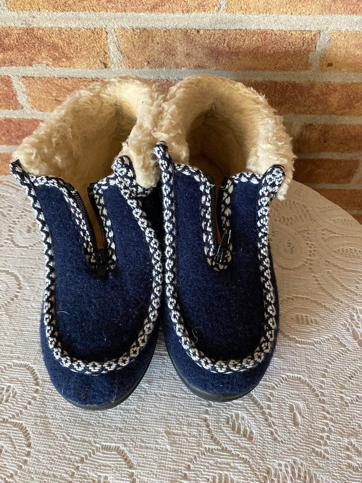 Dames pantoffel, Ophalen of Verzenden, Zo goed als nieuw, Overige kleuren, Overige typen