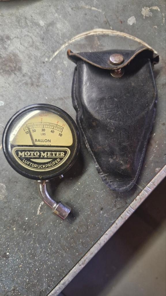 Vintage Moto Meter Bandenspanningsmeter met Hoesje, Ophalen of Verzenden
