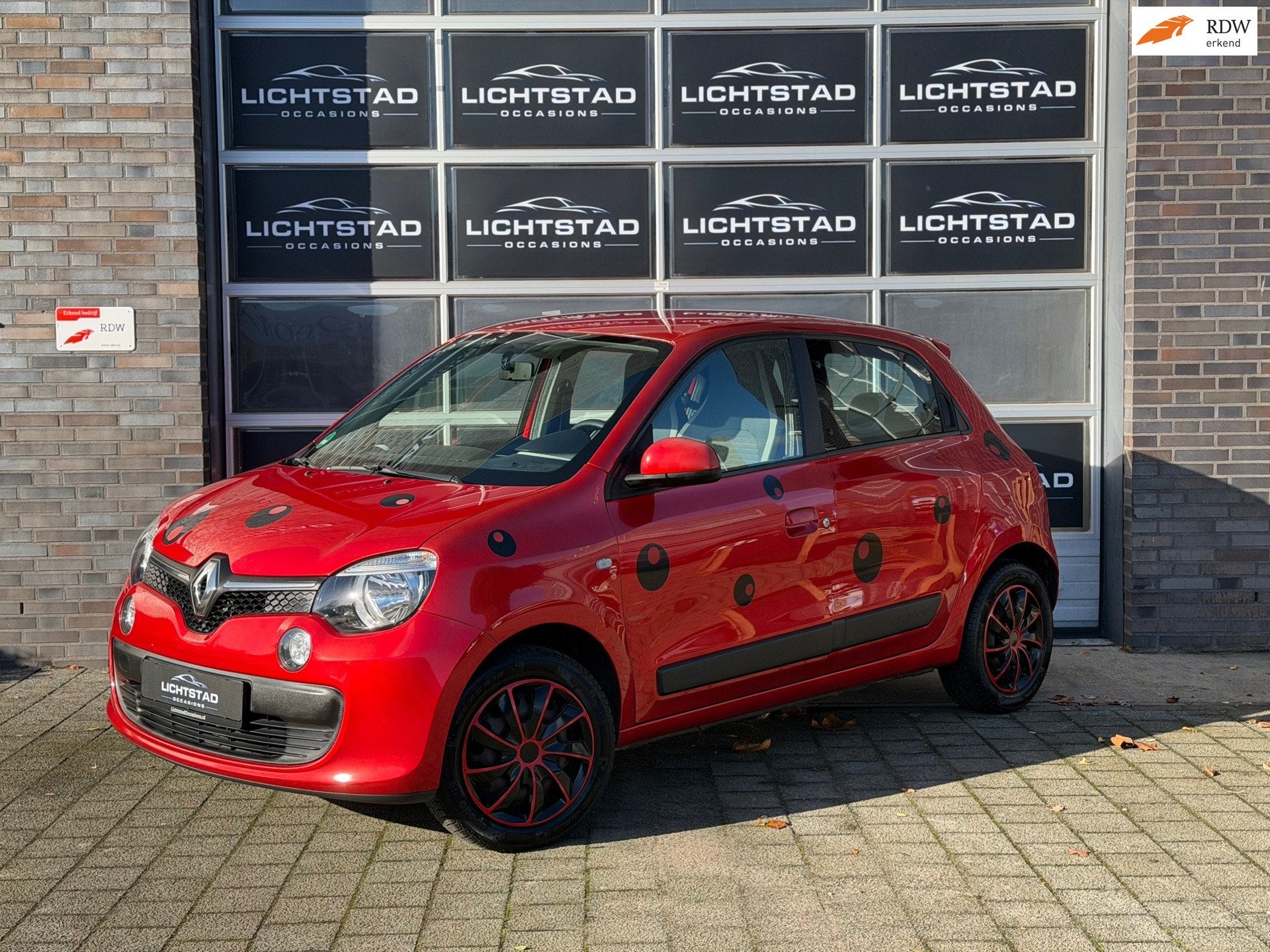 Renault TWINGO 1.0 SCe Dynamique LIMITED AIRCO ELEKT. RAMEN., Auto's, 839 kg, Gebruikt, 4 stoelen, Handgeschakeld