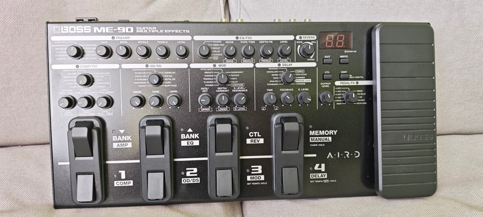 BOSS ME-90 Gitaar Multi-effect Processor, Ophalen of Verzenden, Zo goed als nieuw, Delay of Echo