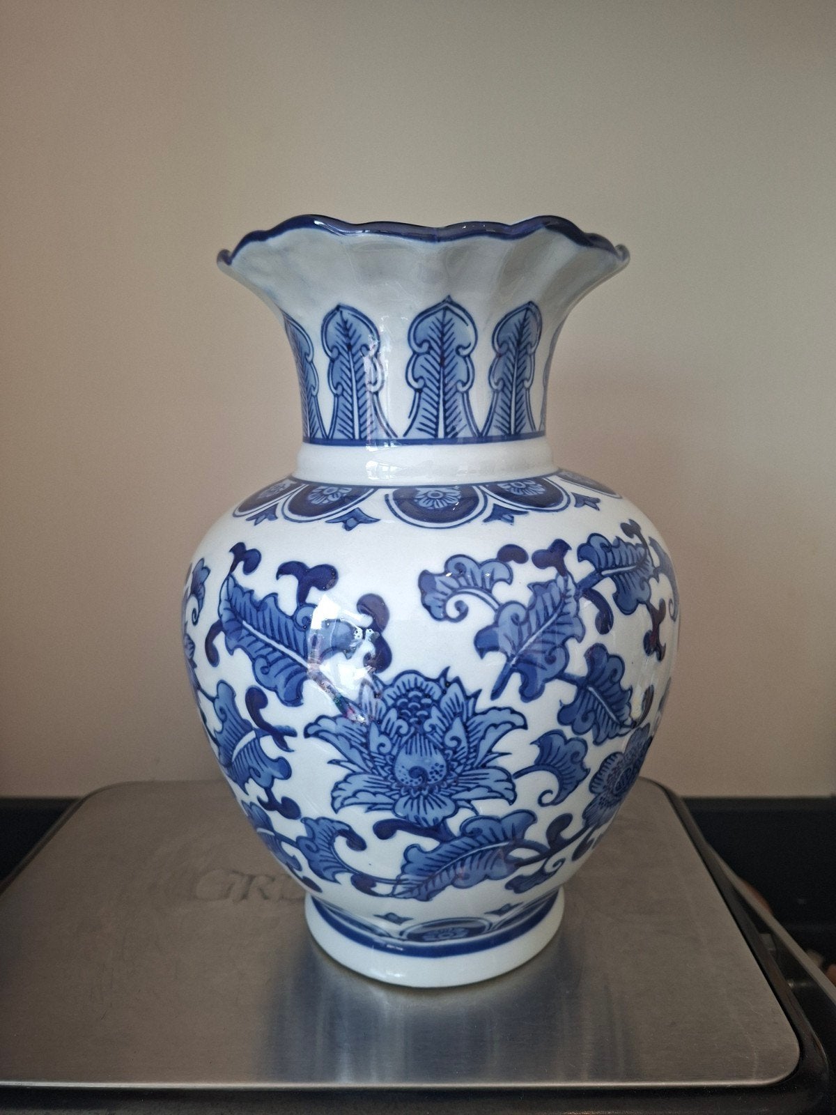 Prachtige Blauw-Witte Chinese Vaas met Bloemmotief, Antiek en Kunst, Ophalen of Verzenden