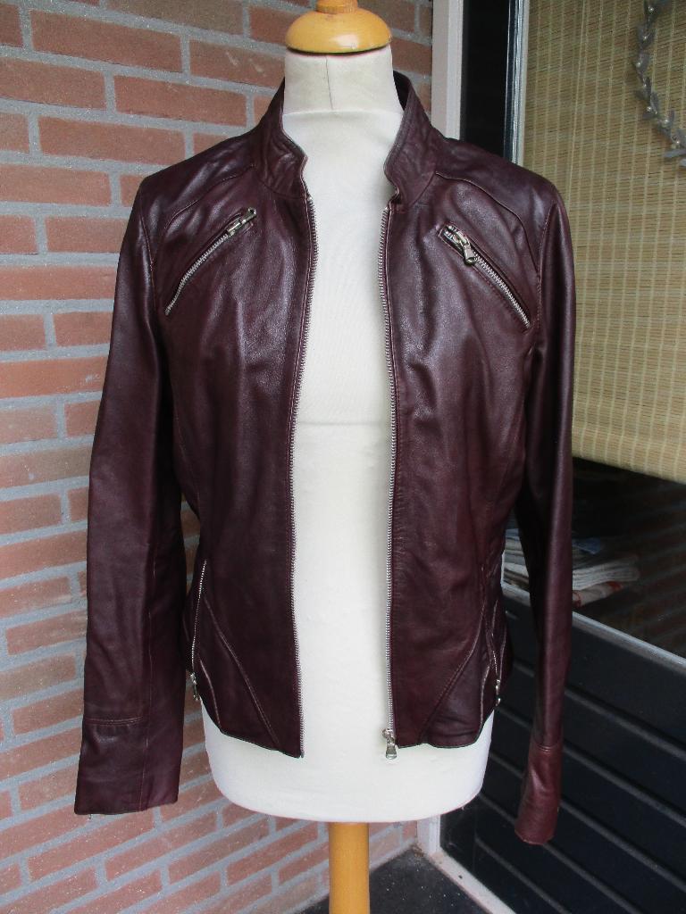Arma, size 38, Maat 38/40 (M), Verzenden, Arma, Zo goed als nieuw