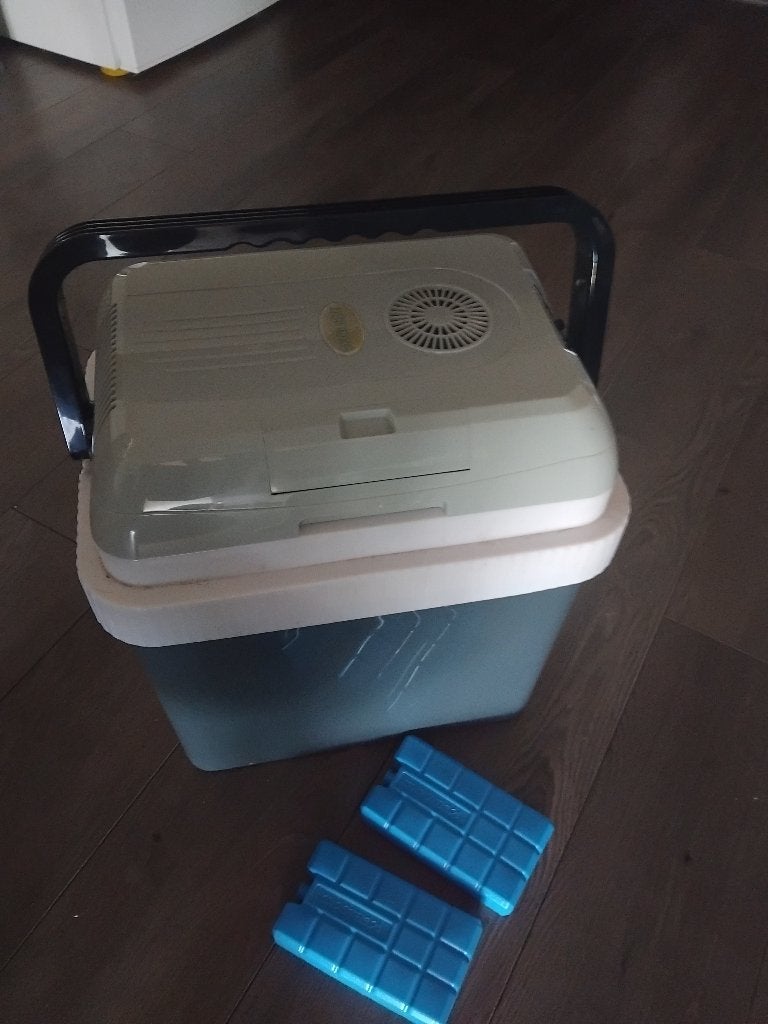 Exquisit elektrische koelbox - 45x40x30 cm (zonder oplader), Ophalen, Gebruikt, Koelbox, Elektrisch