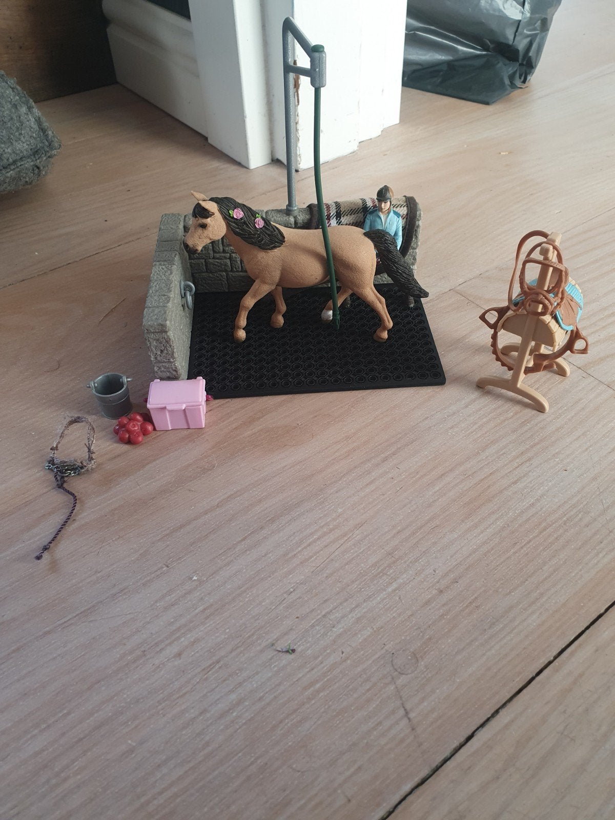 Schleich wasplaats/poetsplaats, Ophalen of Verzenden, Laminaat