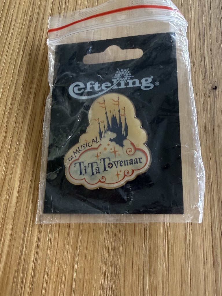 Efteling Pin - TiTa Tovenaar De Musical EPP 56, Ophalen of Verzenden, Nieuw, Button of Speldje