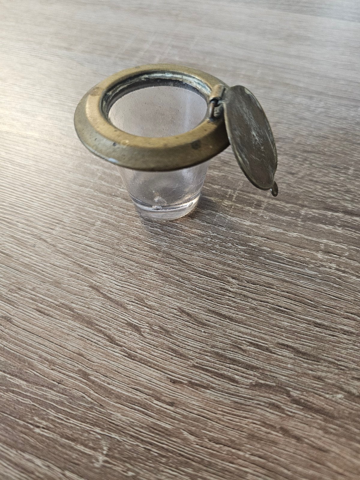 Antieke inktpot met scharnierend deksel, Antiek en Kunst, Ophalen