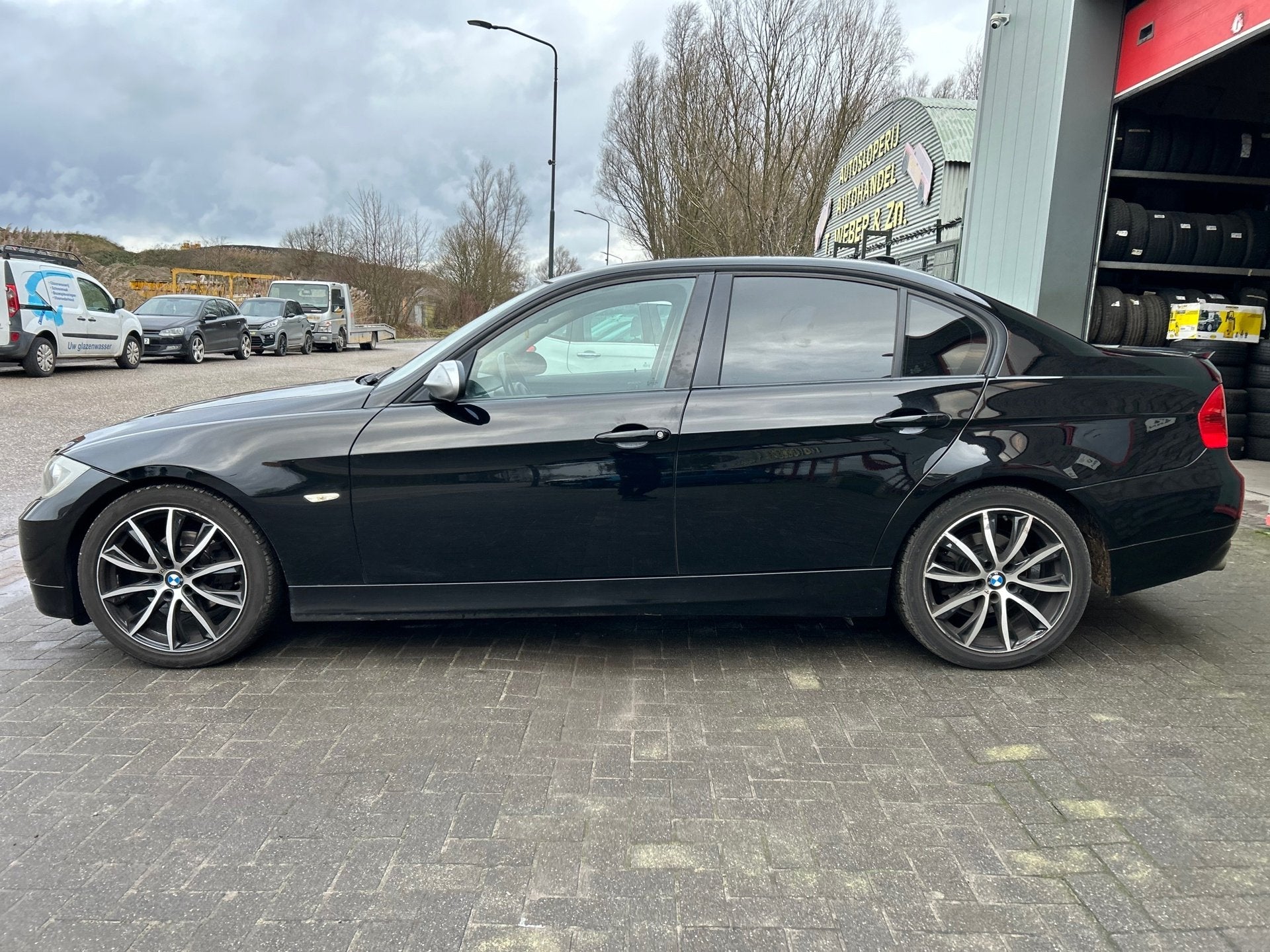BMW 3-serie 320i Executive, Auto's, Automaat, 4 cilinders, 150 pk, Zwart