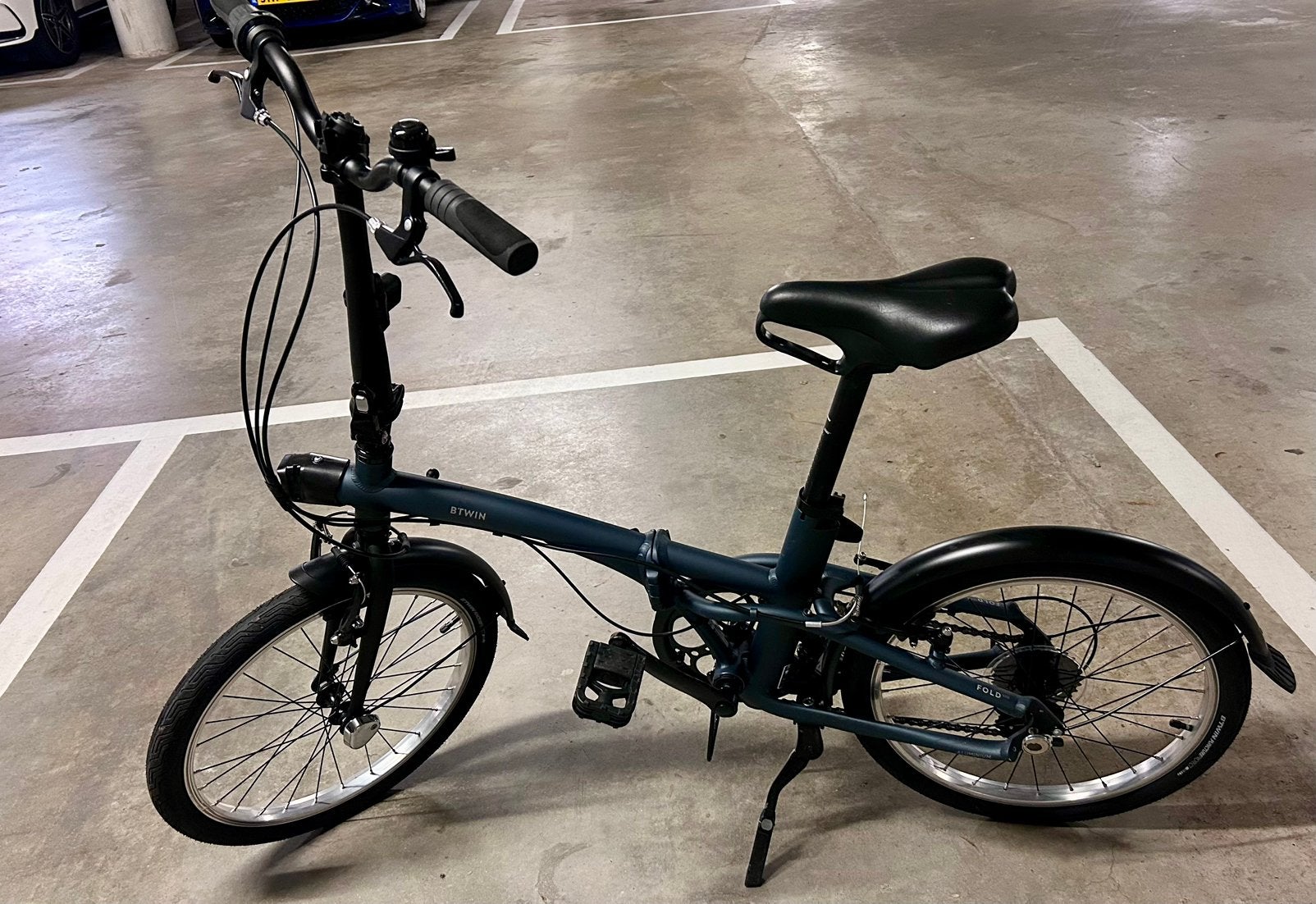 BTWIN FOLD 500 vouwfiets: donkerblauw, Fietsen en Brommers, Fietsen | Vouwfietsen, Ophalen, Zo goed als nieuw, 20 inch of meer