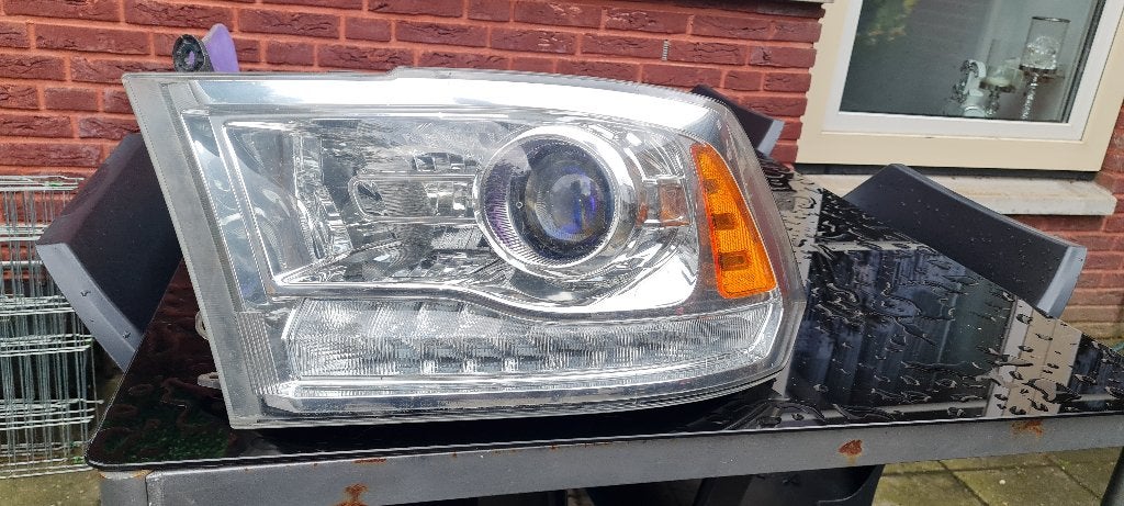 Koplamp voorrechts Dodge Ram 1500 2008-2018 Orginele Mopar, Ophalen of Verzenden, Gebruikt, Dodge