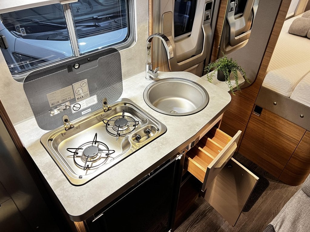Foto 17 van Knaus Van TI 550 MF /Automaat/Super Compleet/Dakairco/160PK
