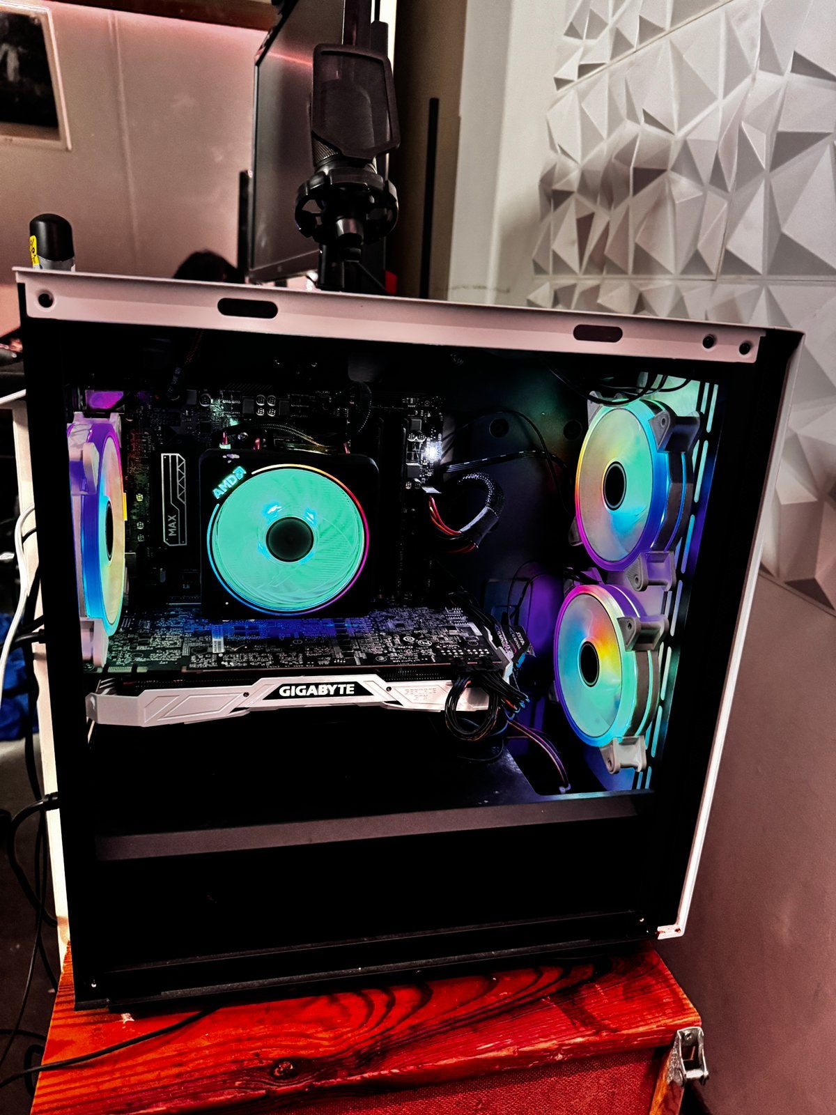 Gaming pc gtx 1080 ti & ryzen 7 2700x, Computers en Software, Ophalen, Gebruikt, Gaming, 4 Ghz of meer