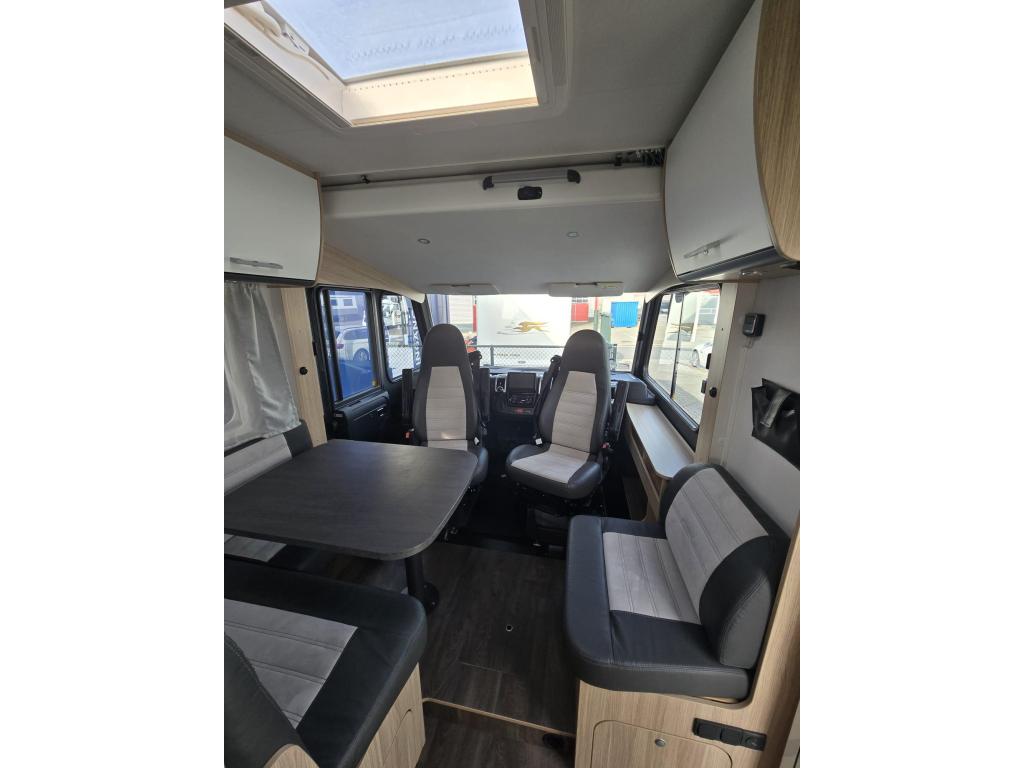 Sunlight I68 Adventure Vol opties + levelsysteem, Caravans en Kamperen, Campers, Sunlight, Ringverwarming, Fiat, Airbags
