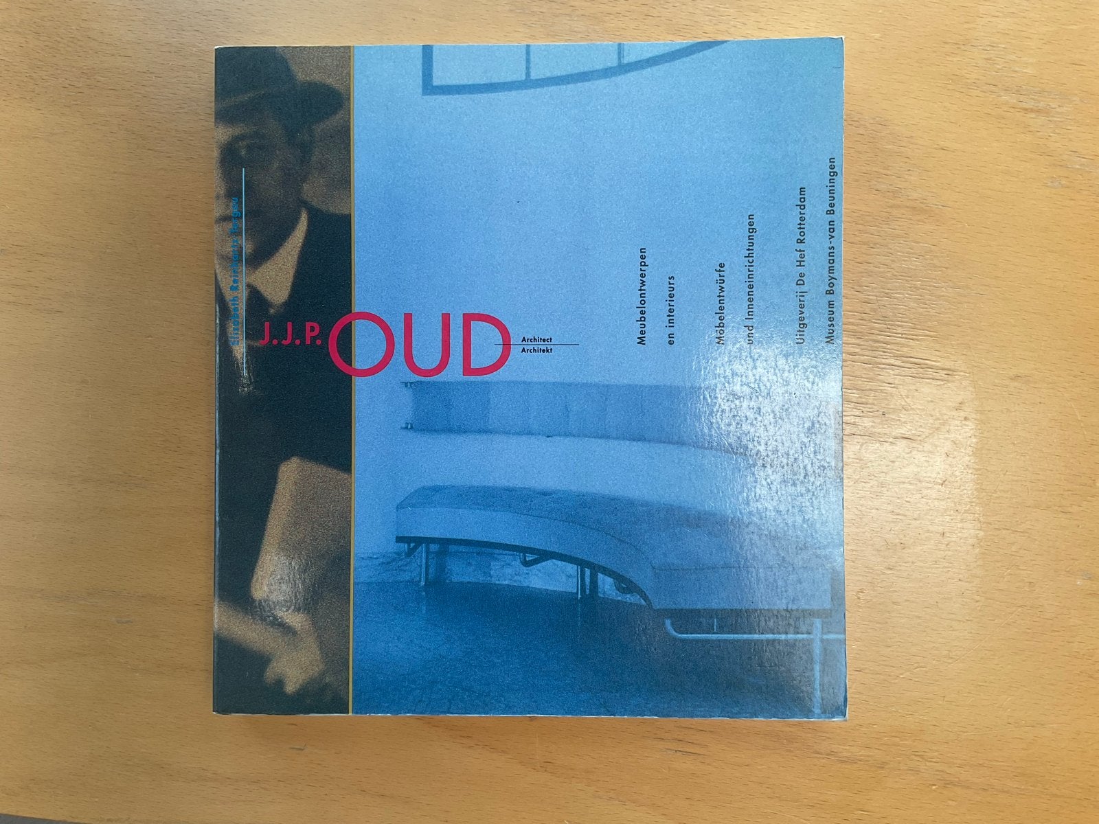 J.J.P. Oud Architect: Meubelontwerpen en Interieurs, Boeken, Ophalen of Verzenden, Gelezen, Overige onderwerpen