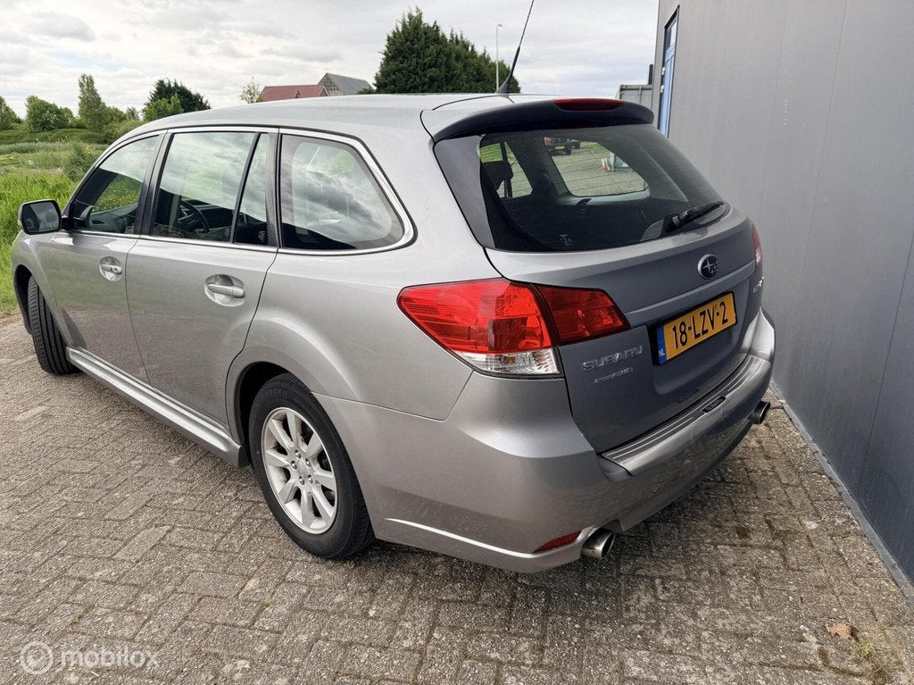 Subaru Legacy Touring Wagon 2.0i Executive, Auto's, Subaru, Euro 5, Gebruikt, Zwart, 4 cilinders