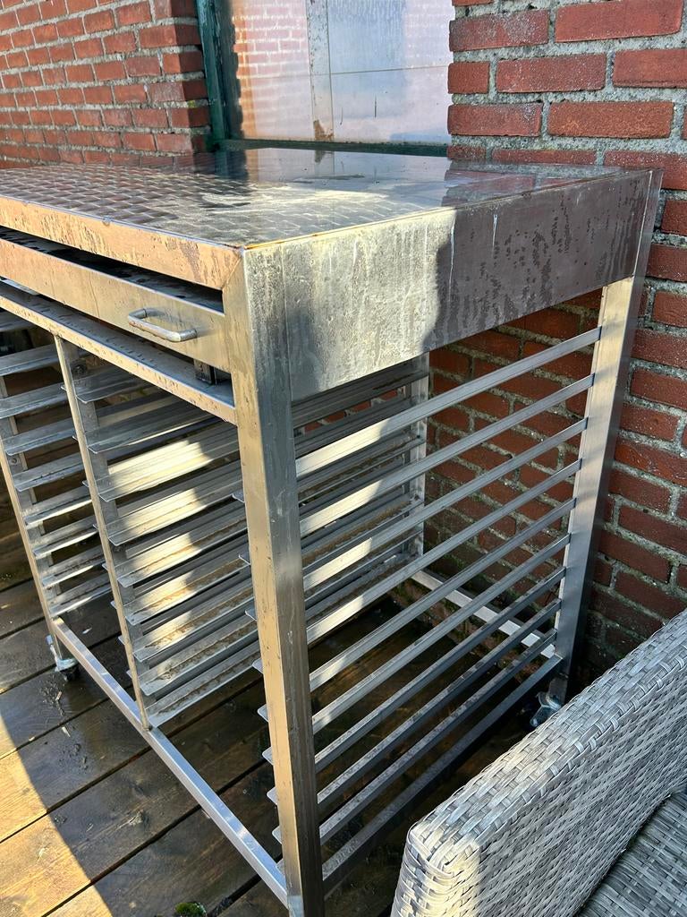 RVS tafel met lades en rekken, Ophalen of Verzenden, Gebruikt, 50 tot 100 cm, Minder dan 100 cm