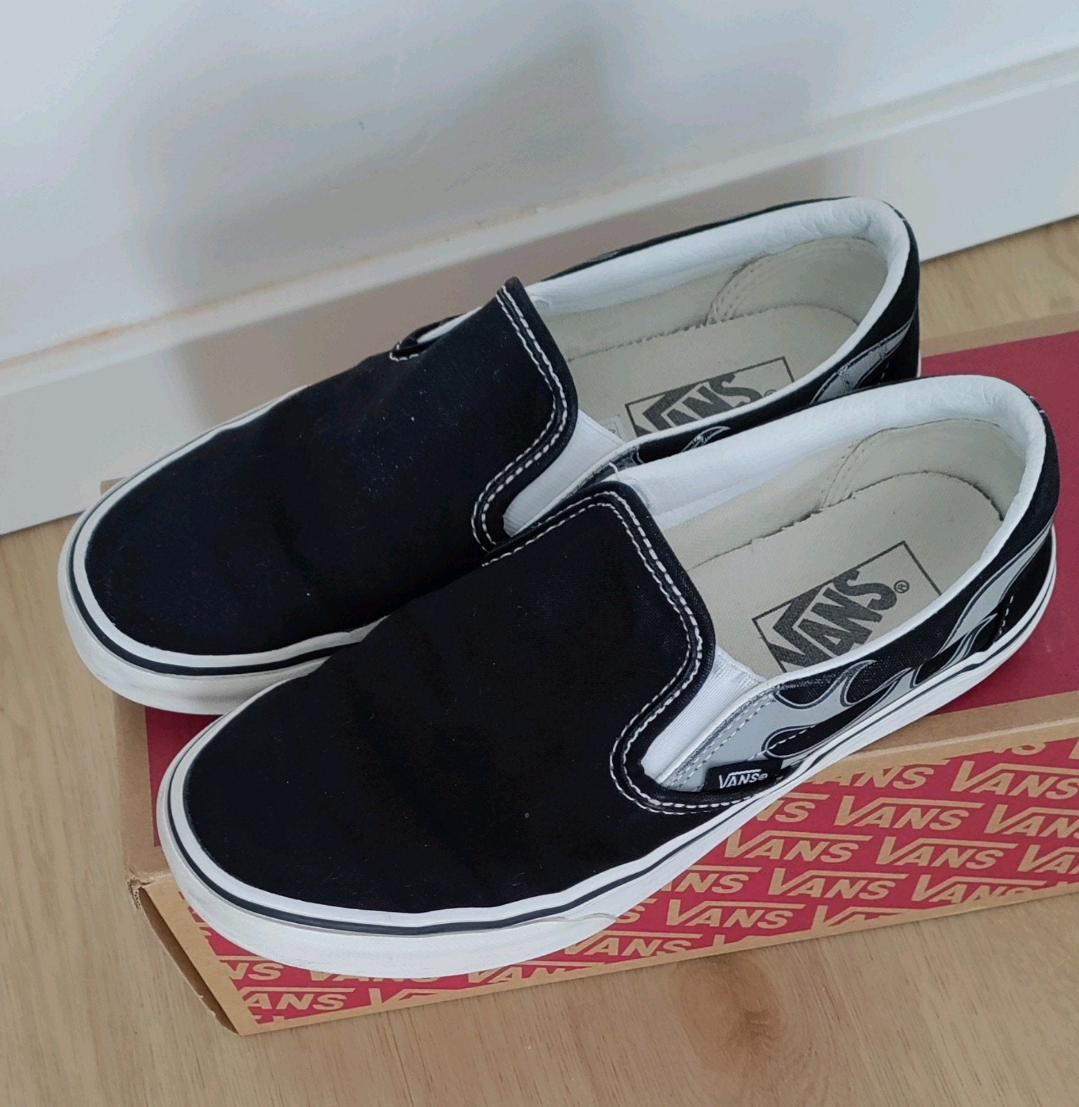 Vans Slip-on sneakers zwart silver flame maat 37 7.0, Zwart, Ophalen of Verzenden, Sneakers of Gympen, Vans