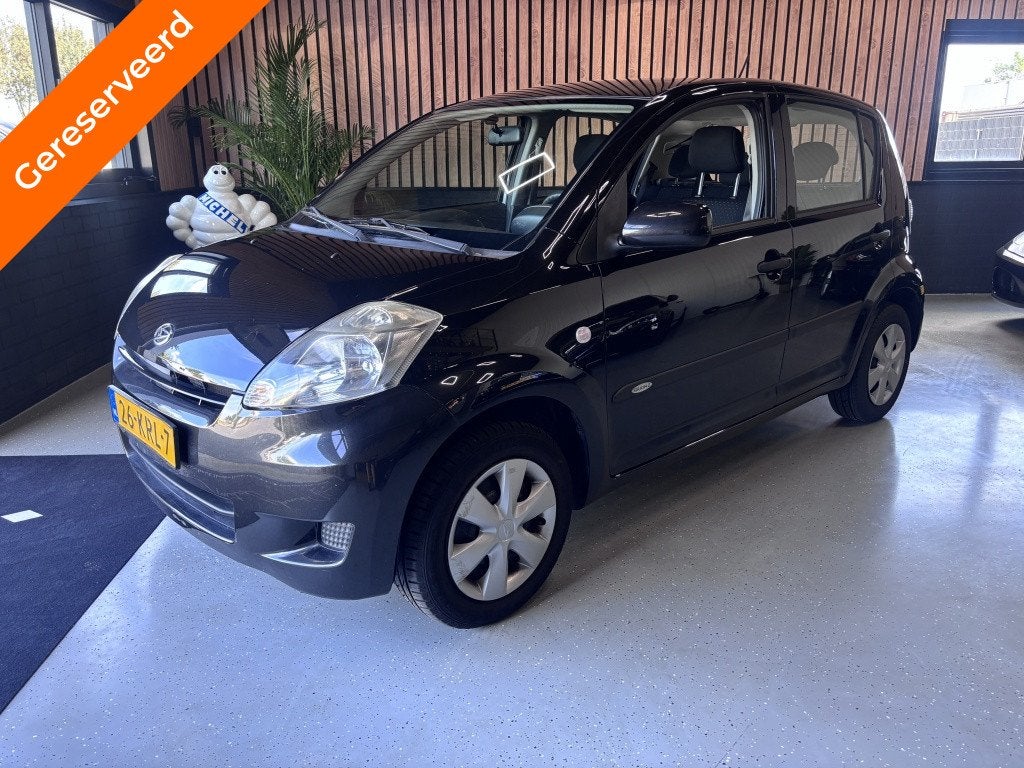Daihatsu Sirion 2 1.3-16V Comfort UNIEK 73862KM! AUTOMAAT!, Auto's, Daihatsu, Bedrijf, Te koop, Sirion, ABS, Airbags, Alarm, Centrale vergrendeling