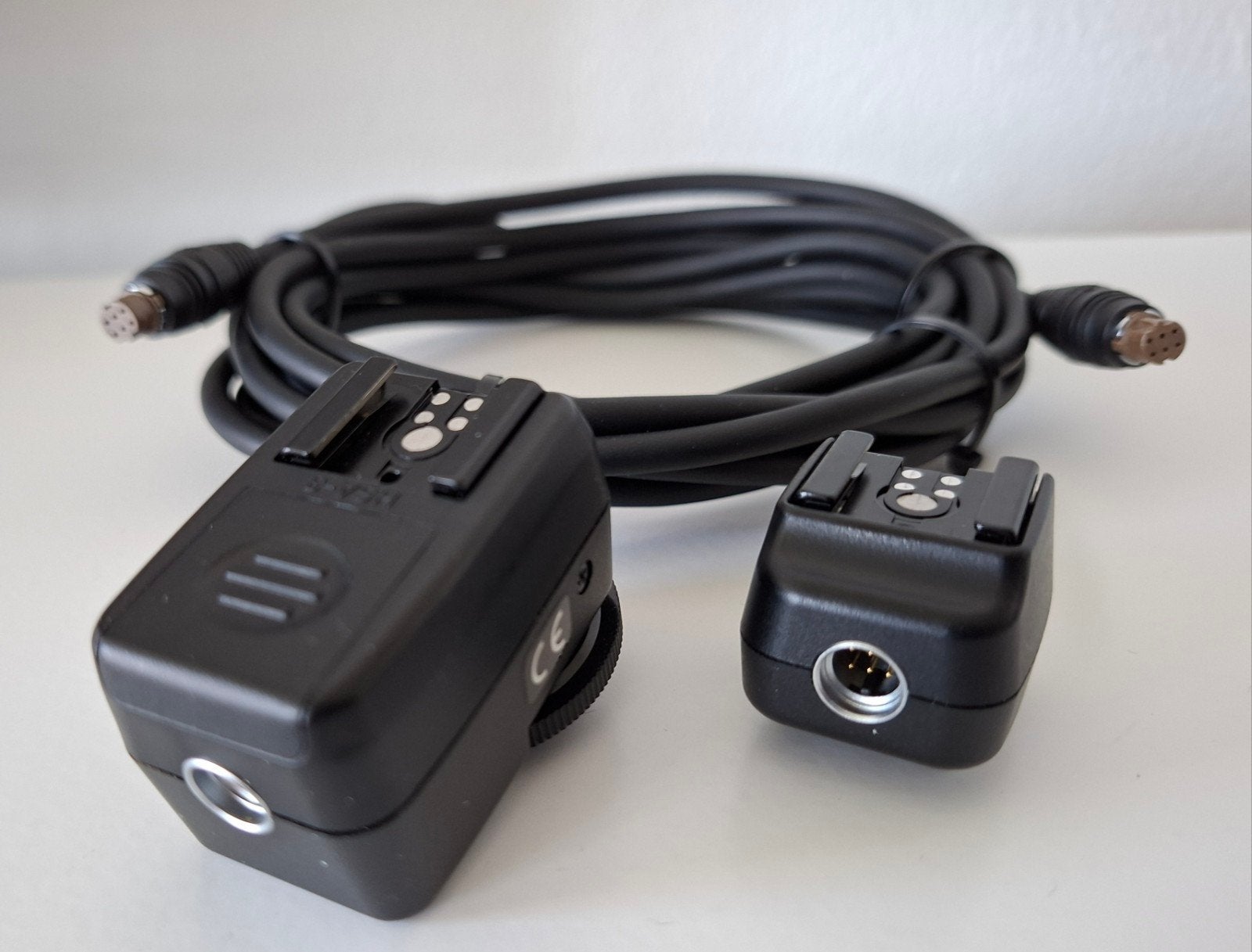Canon EOS Hotshoe Adapters HSA-9 + Canon OA-2, Ophalen of Verzenden, Zo goed als nieuw, Canon