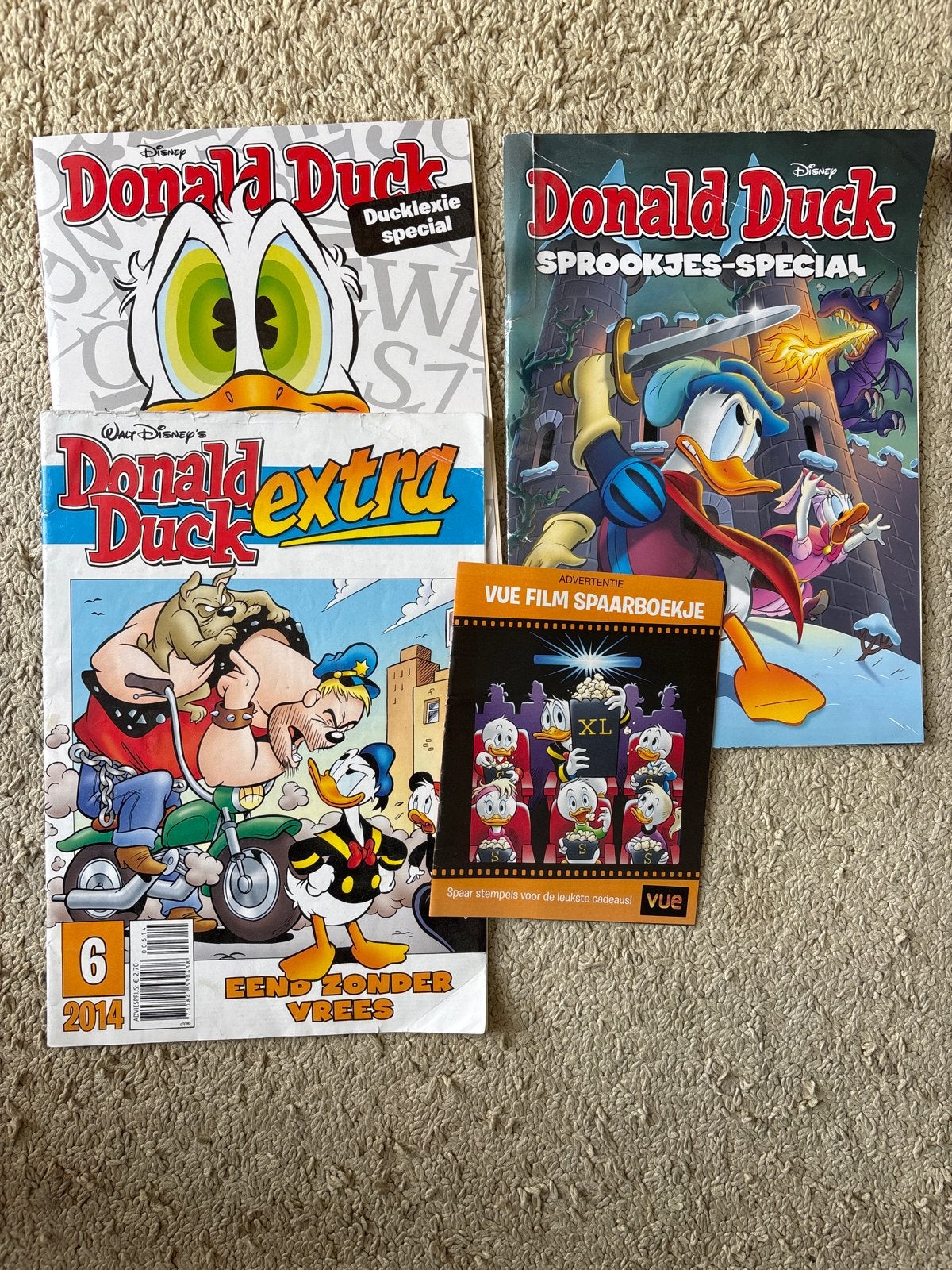 Donald Duck tijdschriften en specials - Diverse edities, Ophalen of Verzenden, Gelezen, Overige typen