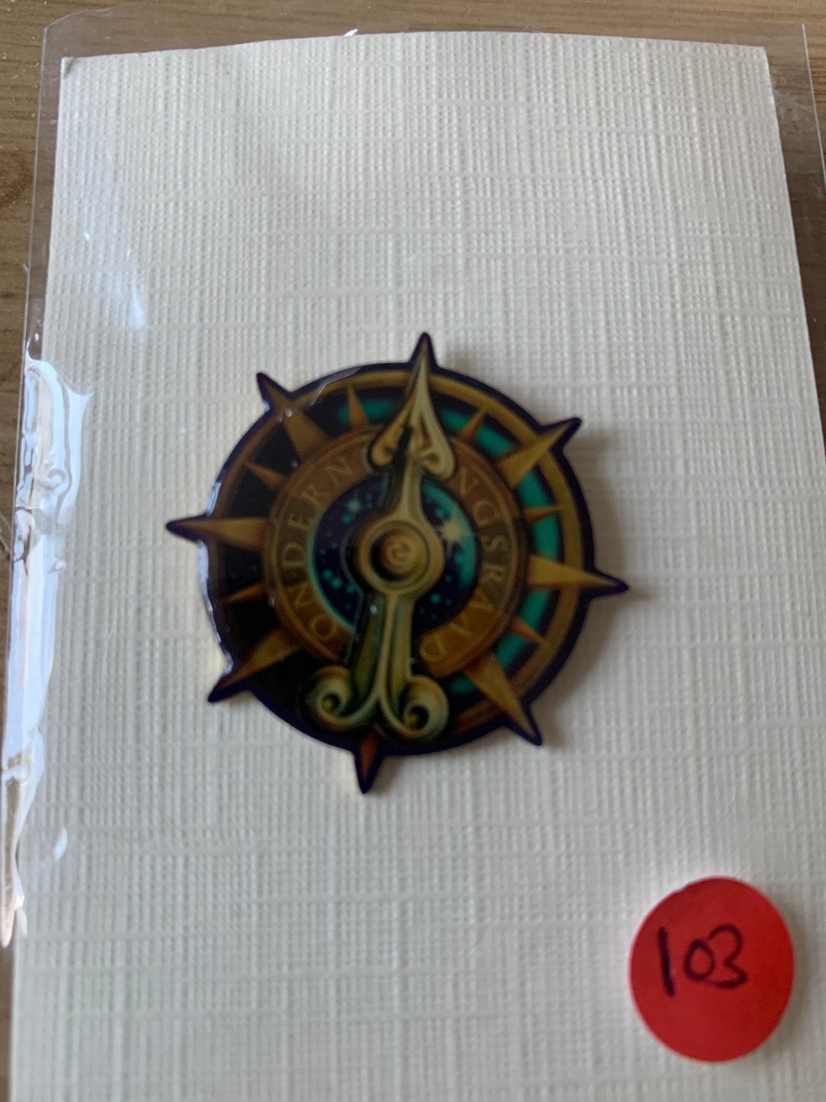 Efteling pin kompas, Ophalen of Verzenden, Zo goed als nieuw, Button of Speldje