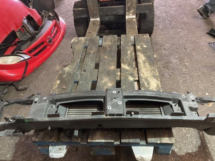 Frontpaneel van een Nissan Primastar, Gebruikt, -, -, -