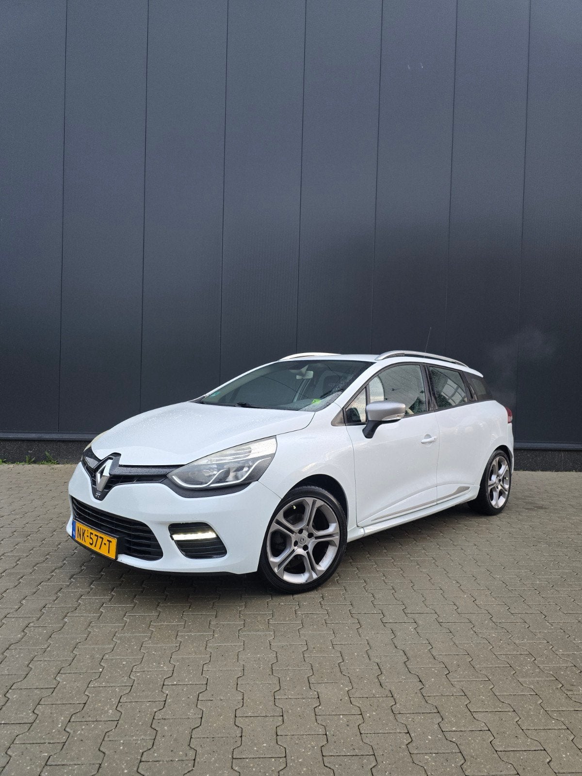 Renault Clio Estate GT-Line Automaat/Nw APK&Ketting️/Camera, Auto's, Renault, Euro 5, Stof, Zwart, 4 cilinders