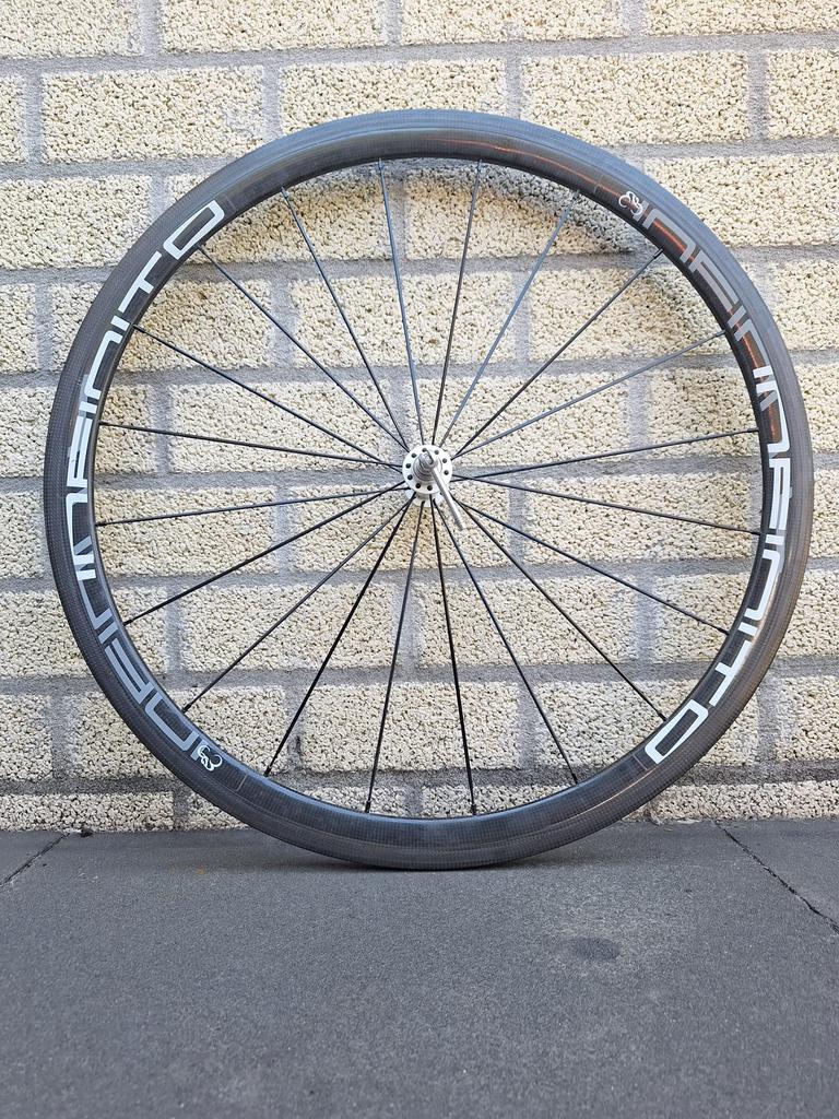 Carbon infinito velg voorwiel met extra  binnenband erbij, Ophalen of Verzenden, Zo goed als nieuw, Racefiets, Carbon