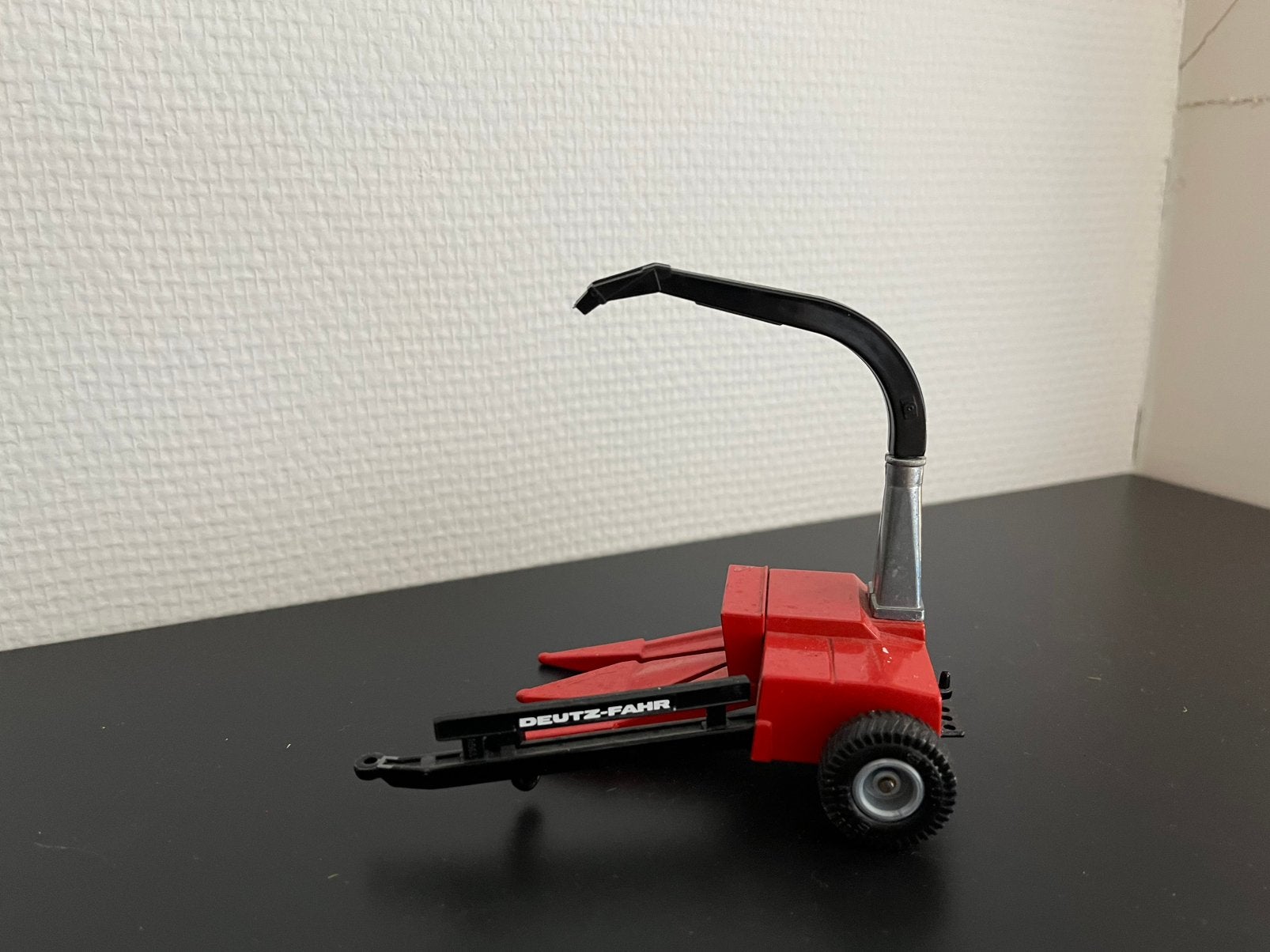 Deutz-deutz getrokken maishakselaar siku 1:32, Ophalen of Verzenden, Zo goed als nieuw, Tractor of Landbouw, SIKU