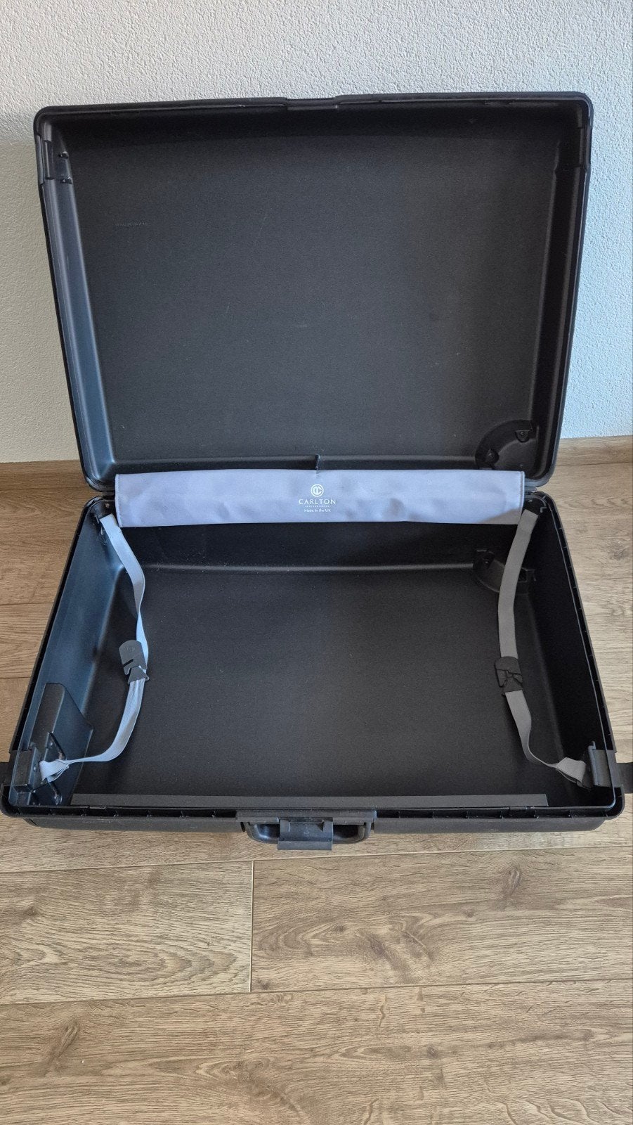 Carlton en Delsey koffer, Sieraden, Tassen en Uiterlijk, Koffers, Gebruikt, Hard kunststof, 70 cm of meer, 55 cm of meer