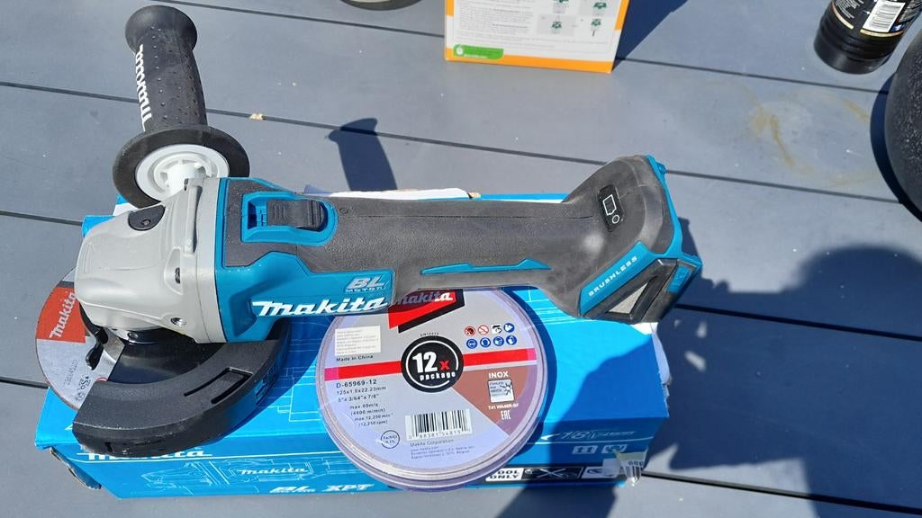 Makita DGA504 Accu Haakse Slijper - Zo goed als nieuw, Ophalen of Verzenden, Zo goed als nieuw