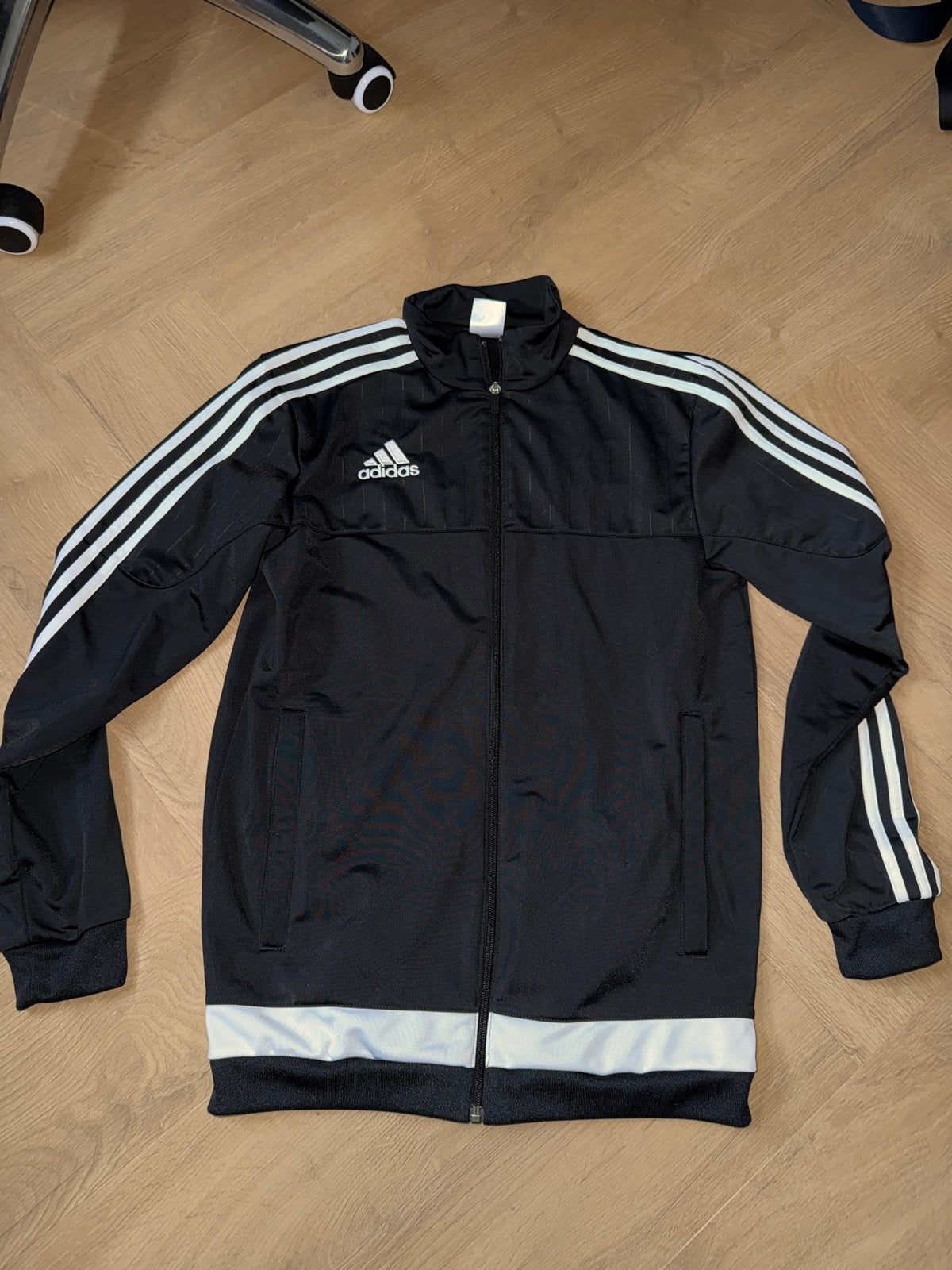 Adidas trainingsjack - Zo goed als nieuw - Maat S, Ophalen of Verzenden, Zo goed als nieuw, Maat 46 (S) of kleiner, Zwart