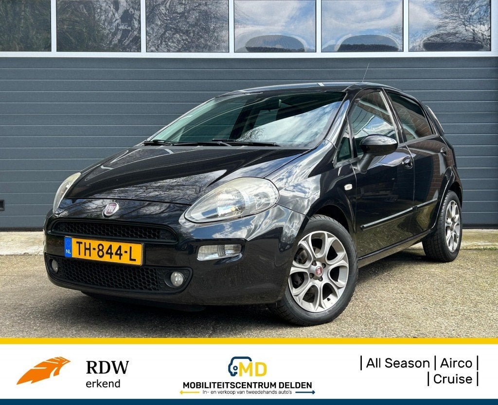 Fiat PUNTO 1.4-16V M-AIR RACING / Airco / All season /, Auto's, Fiat, Voorwielaandrijving, Euro 5, 4 cilinders, 400 kg