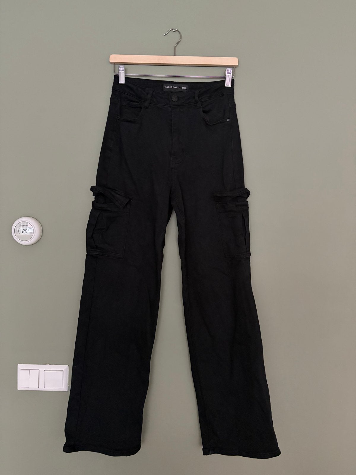 GUTS & GUSTO Zwarte Cargo Broek Maat 38/40 (M), Maat 38/40 (M), Zwart, Ophalen of Verzenden, Zo goed als nieuw