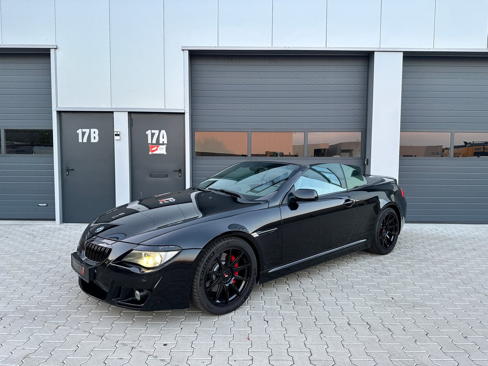 BMW 6-Serie 645 CI V8 AUT 94DKM, Cabriolet, 4 stoelen, Zwart, 4398 cc