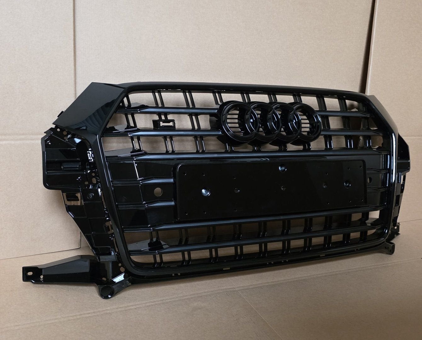 Grill Grille Audi SQ3 S-LINE Q3 8U FACELIFT bj.2014-2018, -, Nieuw, Ophalen of Verzenden, -