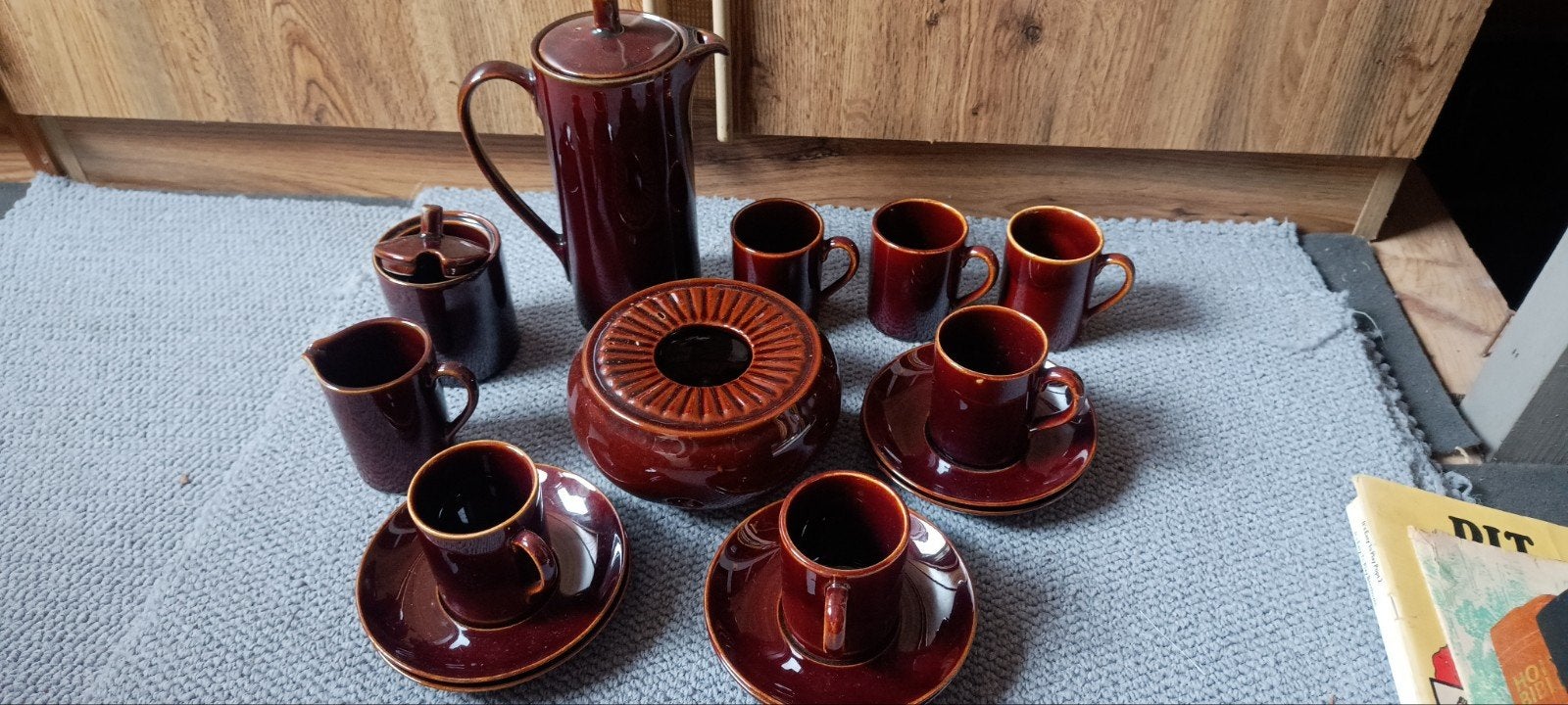 Vintage bruin servies - koffie/thee set puntgaaf, Overige merken, Keramiek, Vintage, Ophalen of Verzenden