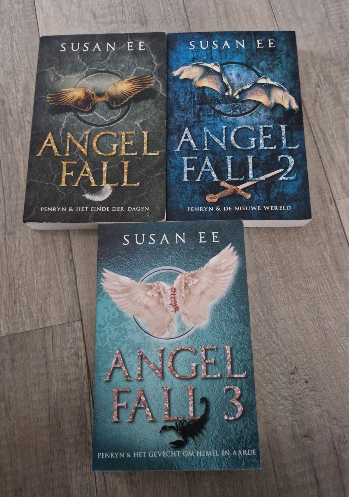 Angelfall angel fall boeken susan ee 1 2 3 penryn fantasy ya, Boeken, Ophalen of Verzenden, Zo goed als nieuw