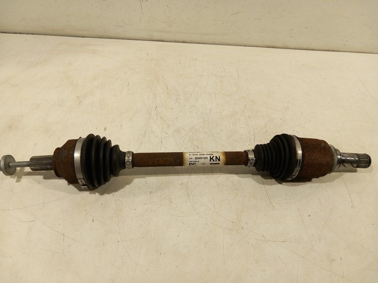 Aandrijfas links achter Renault Twingo, Auto-onderdelen, Onderdelen@venauto.nl, Van der Ven Autorecycling B.V., Gebruikt, Ettenseweg 76, 4706 PB Roosendaal, The Netherlands