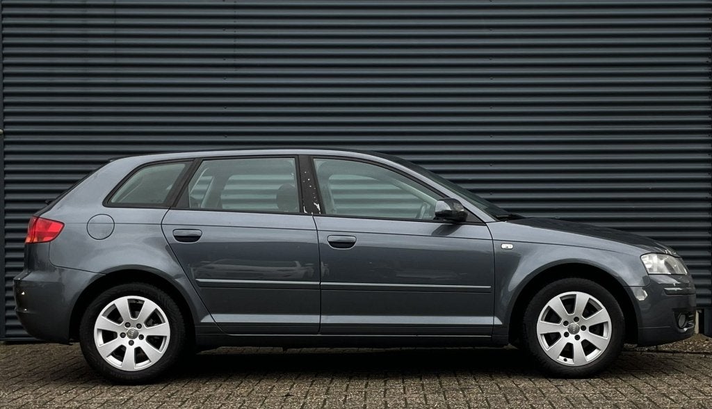 Audi A3 1.6 SB 5drs/Climate/Cruise, Gebruikt, Zwart, 116 pk, Origineel Nederlands