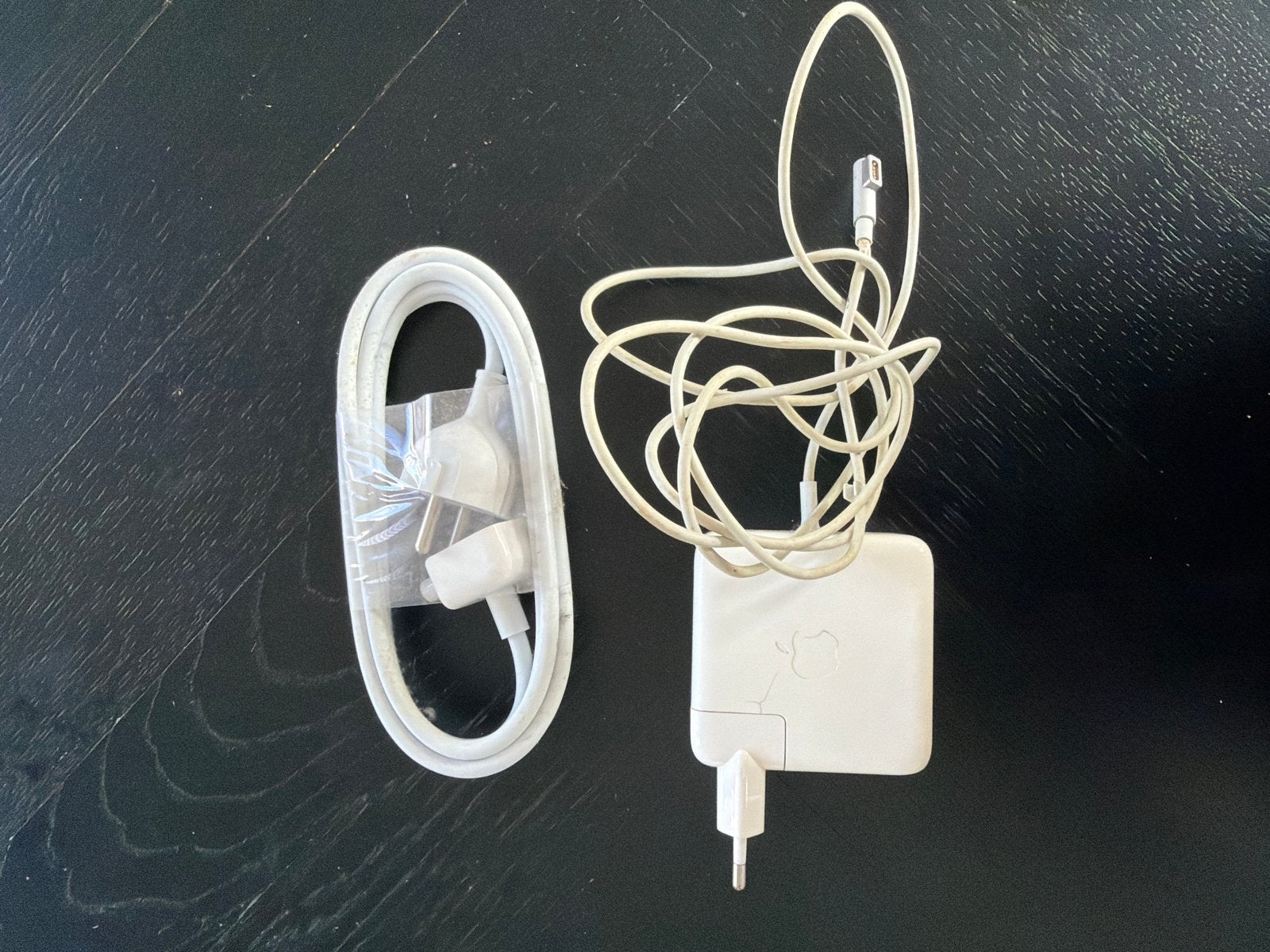 Apple MacBook oplader MagSafe 2, Ophalen of Verzenden, Gebruikt