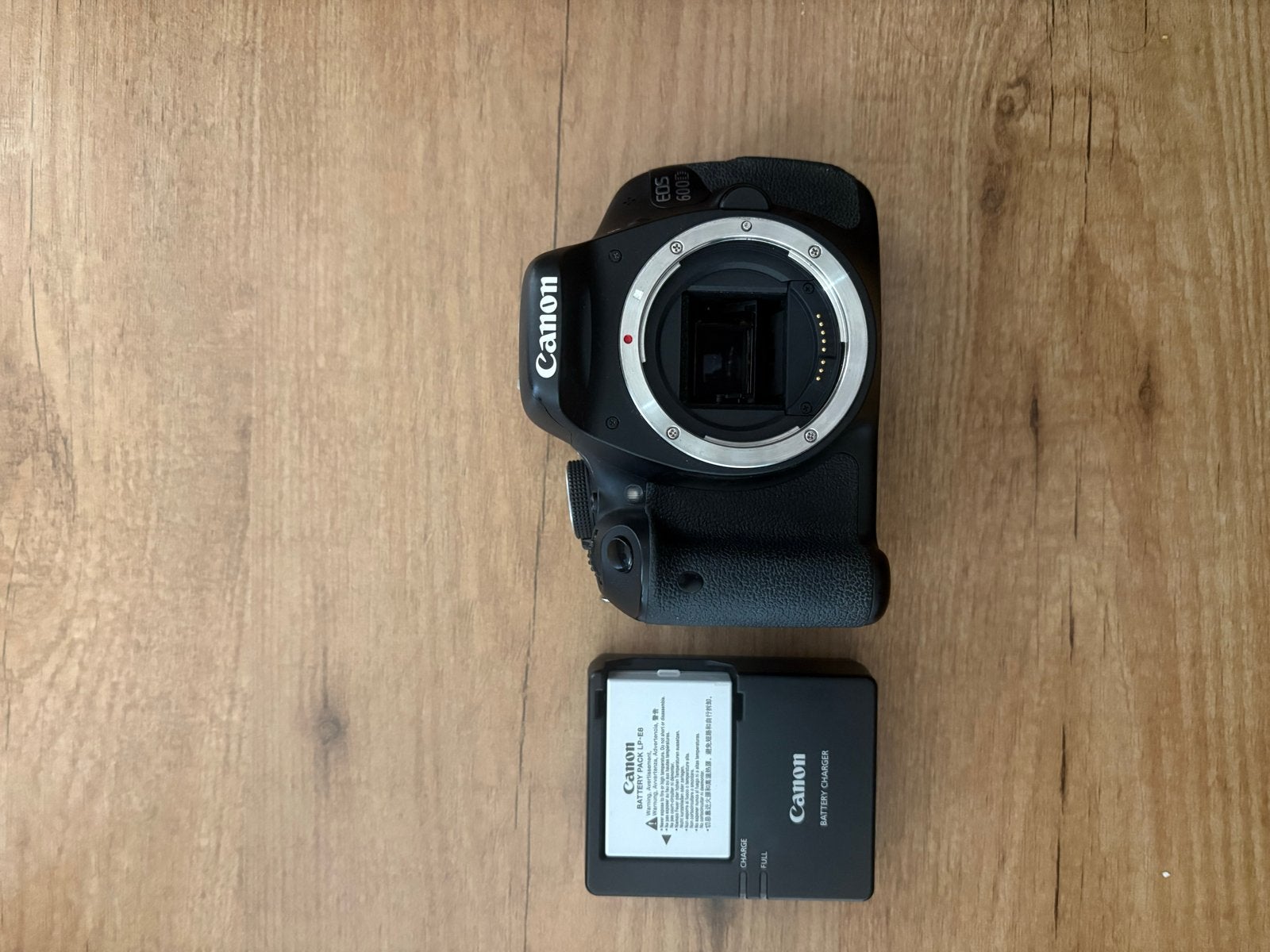 Foto 2 van Canon EOS 600D spiegelreflexcamera met 18-55mm lens
