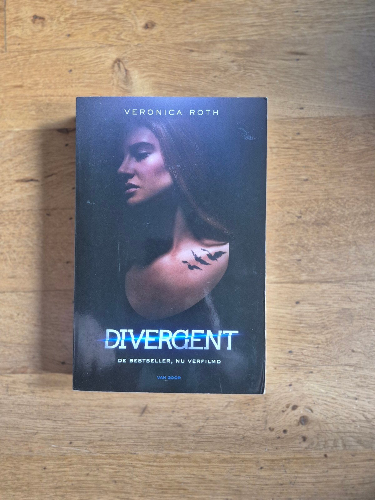 Divergent - Veronica Roth (De bestseller, nu verfilmd), Ophalen of Verzenden, Zo goed als nieuw