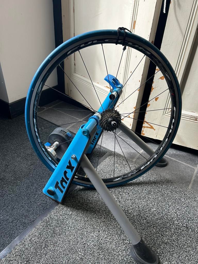 Tacx fietstrainer met wiel, Sport en Fitness, Wielrennen, Ophalen, Zo goed als nieuw, Overige typen