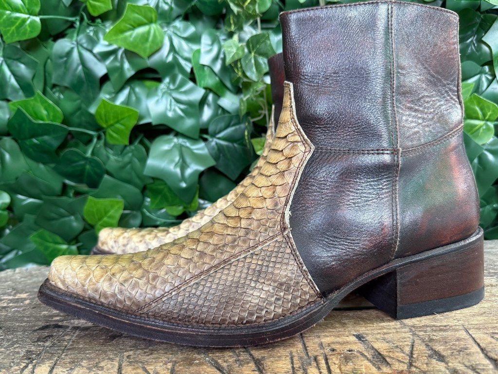 gewoon Nieuwe laarzen met python leer van Sendra maat 42