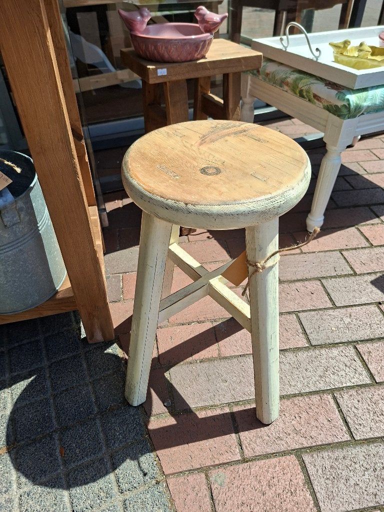 Brocante houten kruk, Ophalen, Gebruikt, Hout