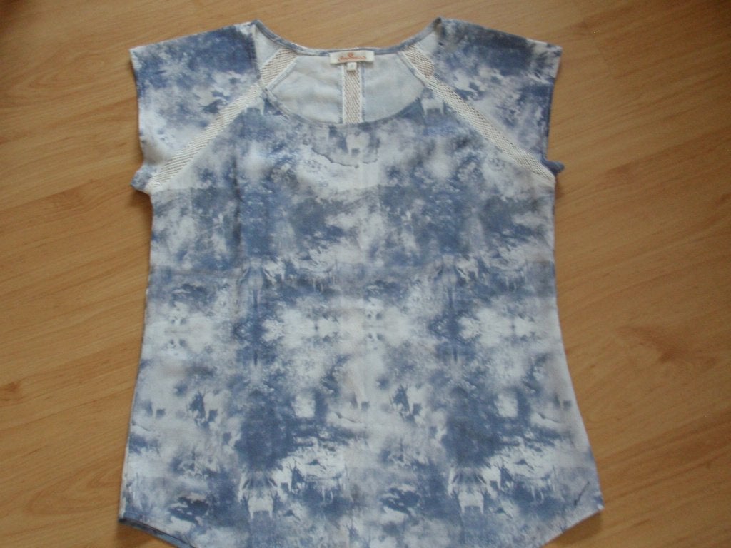 Sensation maat S - blauw/roomwit shirt, Blauw, Sensation, Ophalen of Verzenden, Zo goed als nieuw