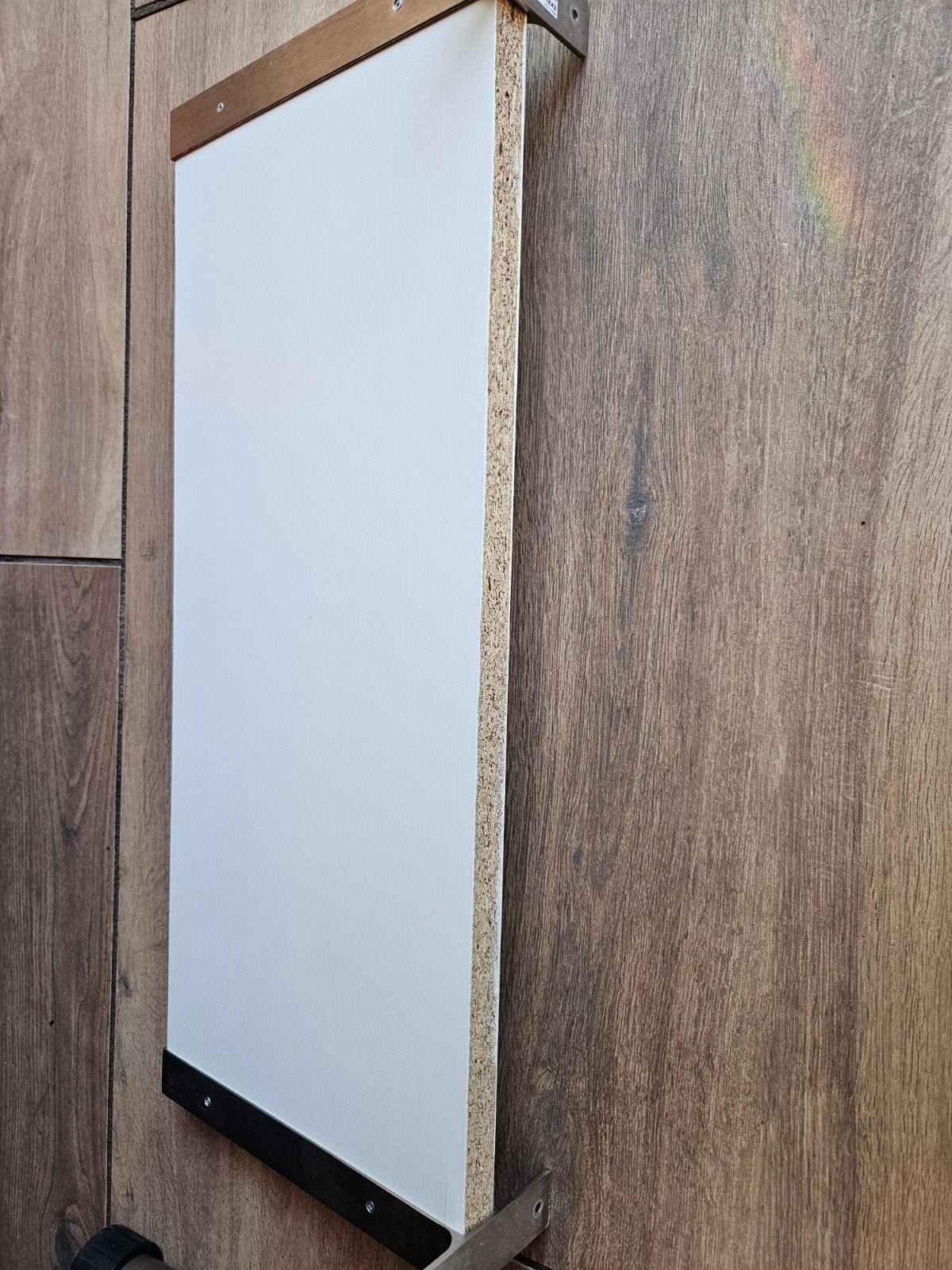 Witte boekenplank met steunen, 28x68cm, Ophalen of Verzenden, Gebruikt